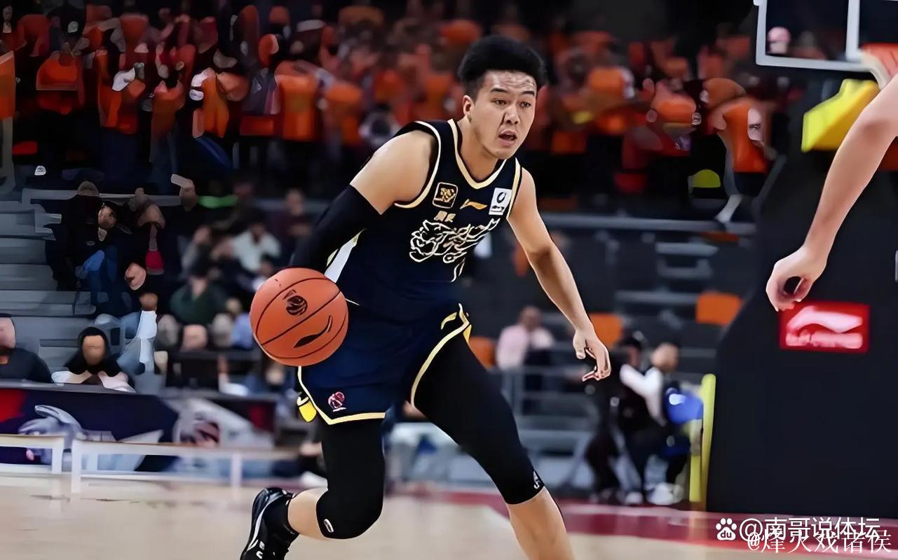 黄荣奇20分广东胜吉林 孙铭徽21分广厦负山西